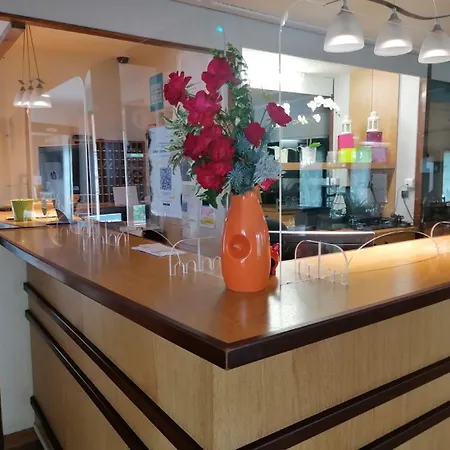 Ξενοδοχείο Kyriad Direct Metz Nord - Woippy