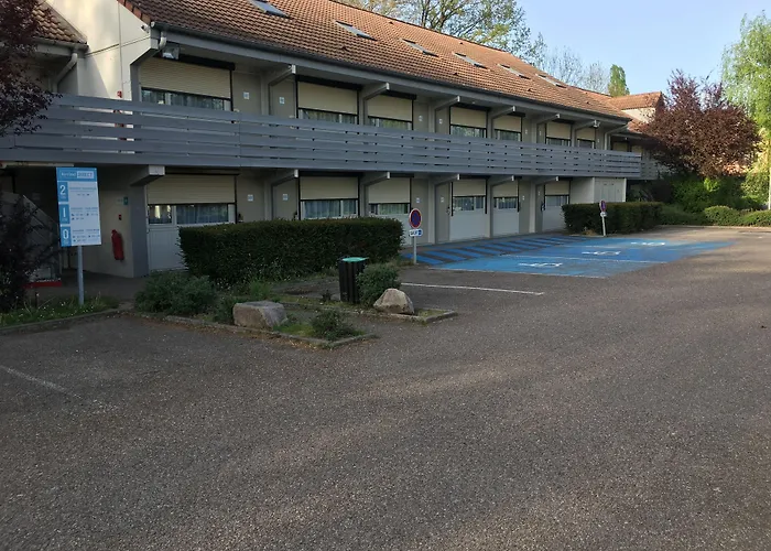 Kyriad Direct Metz Nord - 2* 沃伊皮