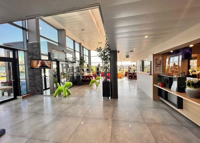 Kyriad Direct Metz Nord - 酒店 沃伊皮